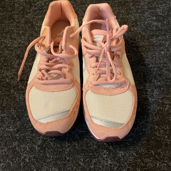 NEW Puma Sneakers soft optimal comfort uS 5.5C EuR 37.5 /shoes / Gym No Box Pink - Picture 3 of 8